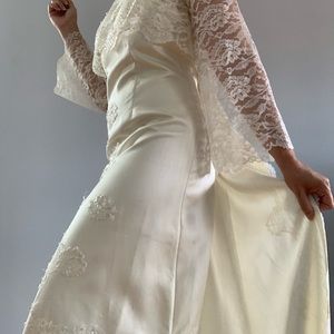 1960’s Vintage handmade wedding dress with lace detail and removable train.